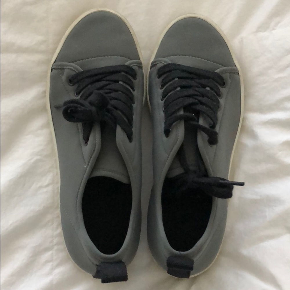 James perse sneakers